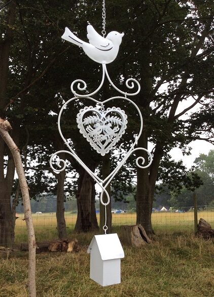 Naturally Linzi - Pause Moments For You takes a whole-life approach